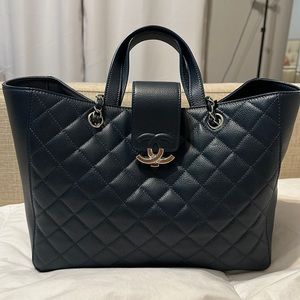 Chanel Shopping Bag